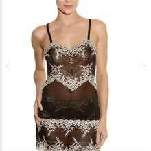 Load image into Gallery viewer, Wacoal Embrace Lace Chemise freeshipping - Cocobella Lingerie
